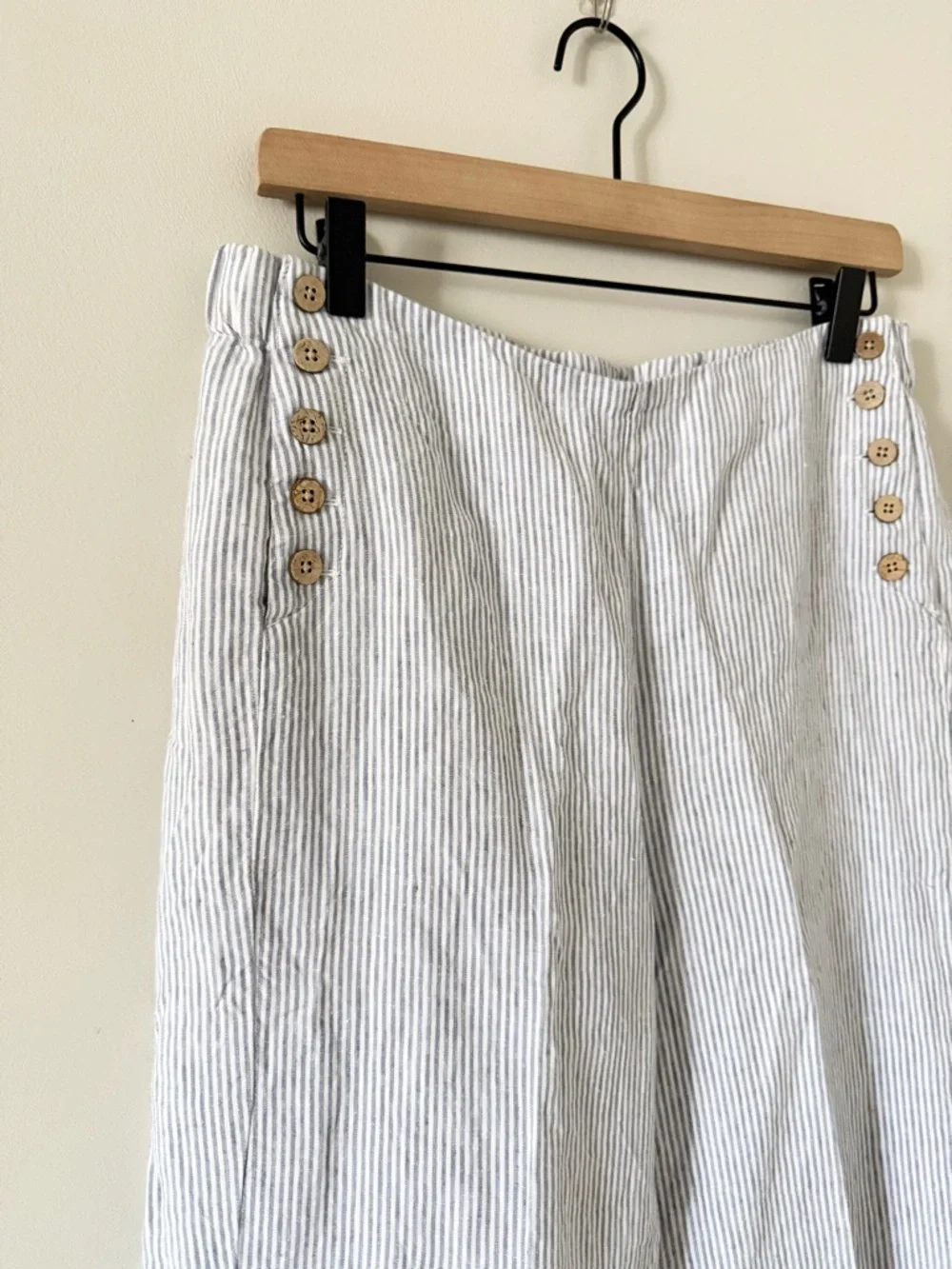J. Jill Love Linen Cropped Pant with Side Button Detail in Blue & White Stripe S - Picture 3 of 6